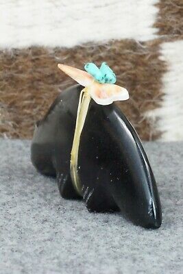 Bear Zuni Fetish Carving - Daphne Quam