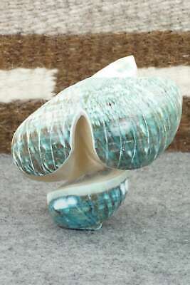 Eagle Zuni Fetish Carving - Delvin Leekya