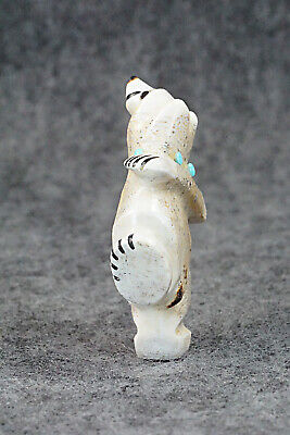 Bear Zuni Fetish Carving - Claudia Peina