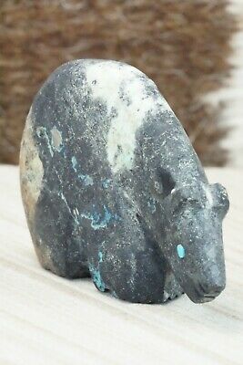 Bear Zuni Fetish Carving - Ronnie Lunasee