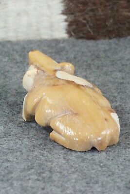 Badger Zuni Fetish Carving - Derrick Kaamasee