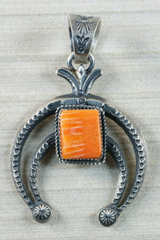 Navajo Spiny Oyster and Sterling Silver Pendant - Eva & Linberg Billah - High Lonesome Trading