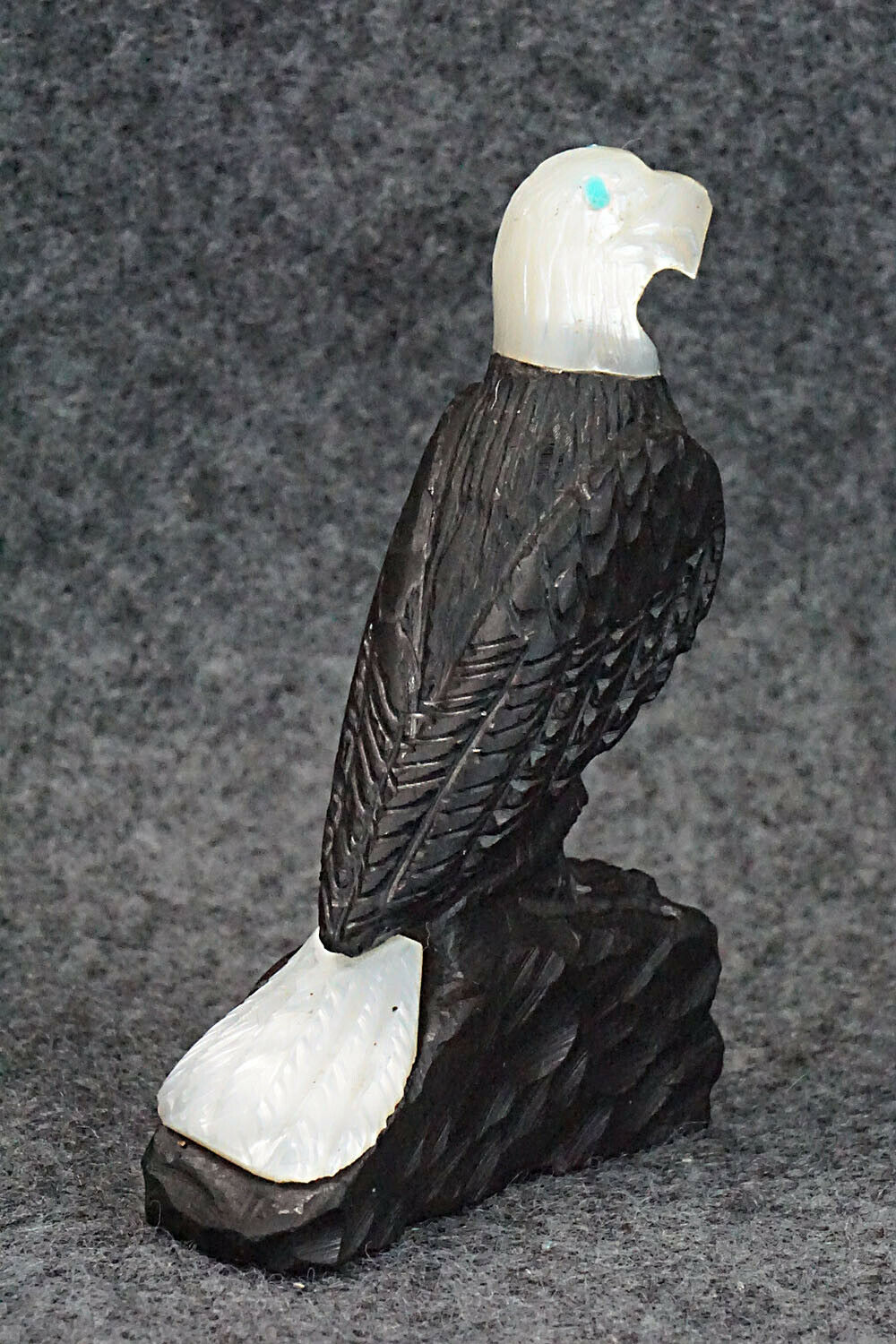 Eagle Zuni Fetish Carving - Fenton Lune