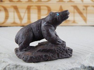 Bear Zuni Fetish Carving - Herbert Him - High Lonesome Trading