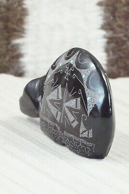 Bear Zuni Fetish Carving - Gerald Peina