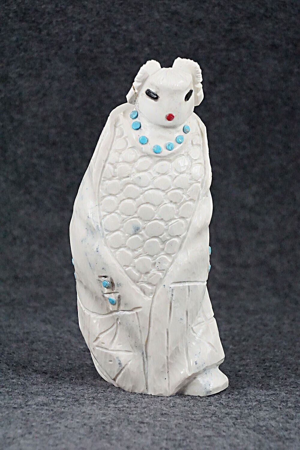 Corn Maiden Zuni Fetish Carving - Derrick Kaamasee