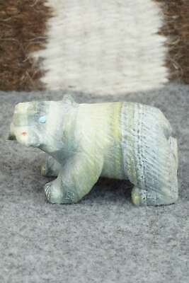 Bear Zuni Fetish Carving - Derrick Kaamasee