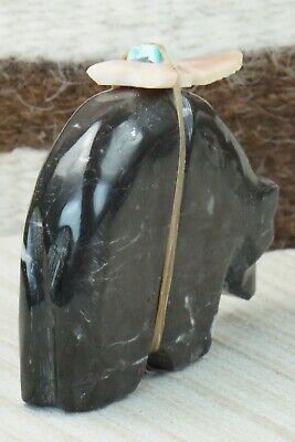 Bear Zuni Fetish Carving - Ariane Quam