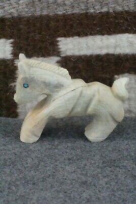 Horse Zuni Fetish Carving - Tony Mackel