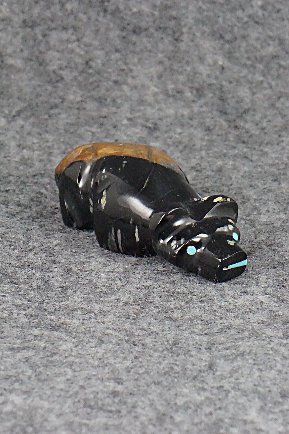Badger Zuni Fetish Carving - Rodney Laiwakete