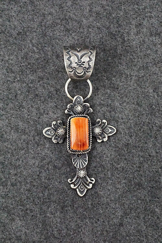 Spiny Oyster and Sterling Silver Pendant - Eva Billah
