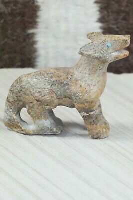 Wolf Zuni Fetish Carving - Derrick Kaamasee