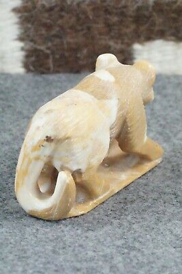 Mountain Lion Zuni Fetish Carving - Derrick Kaamasee