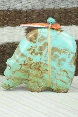 Bear Zuni Fetish Carving - Daphne Quam