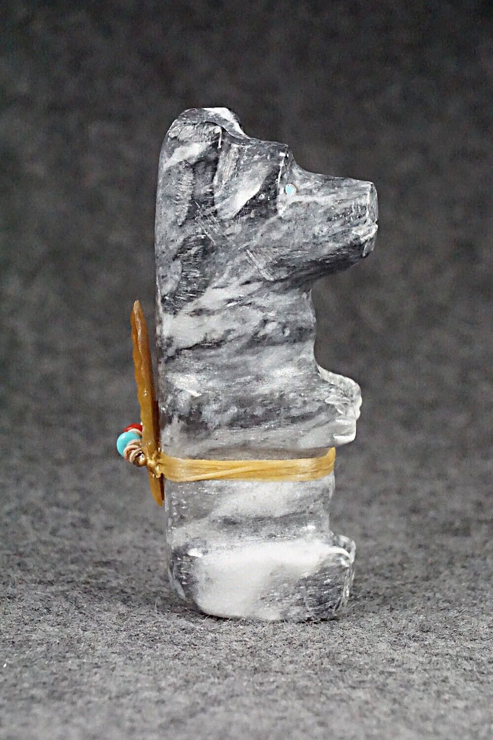 Bear Zuni Fetish Carving - Peter Gasper
