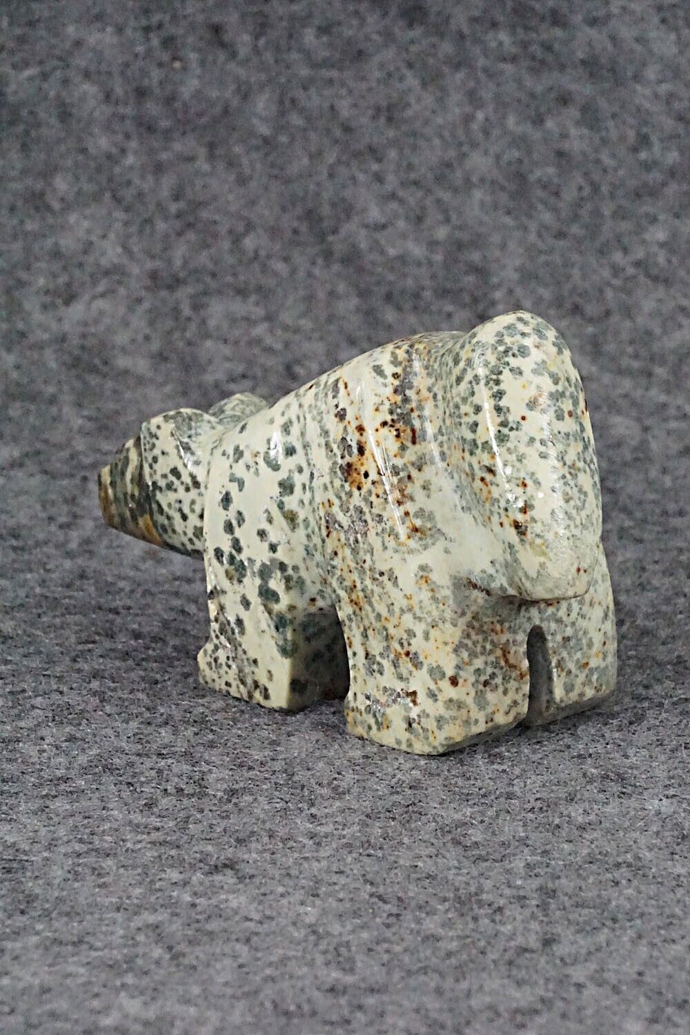 Wolf Zuni Fetish Carving - Cameron Nastacio