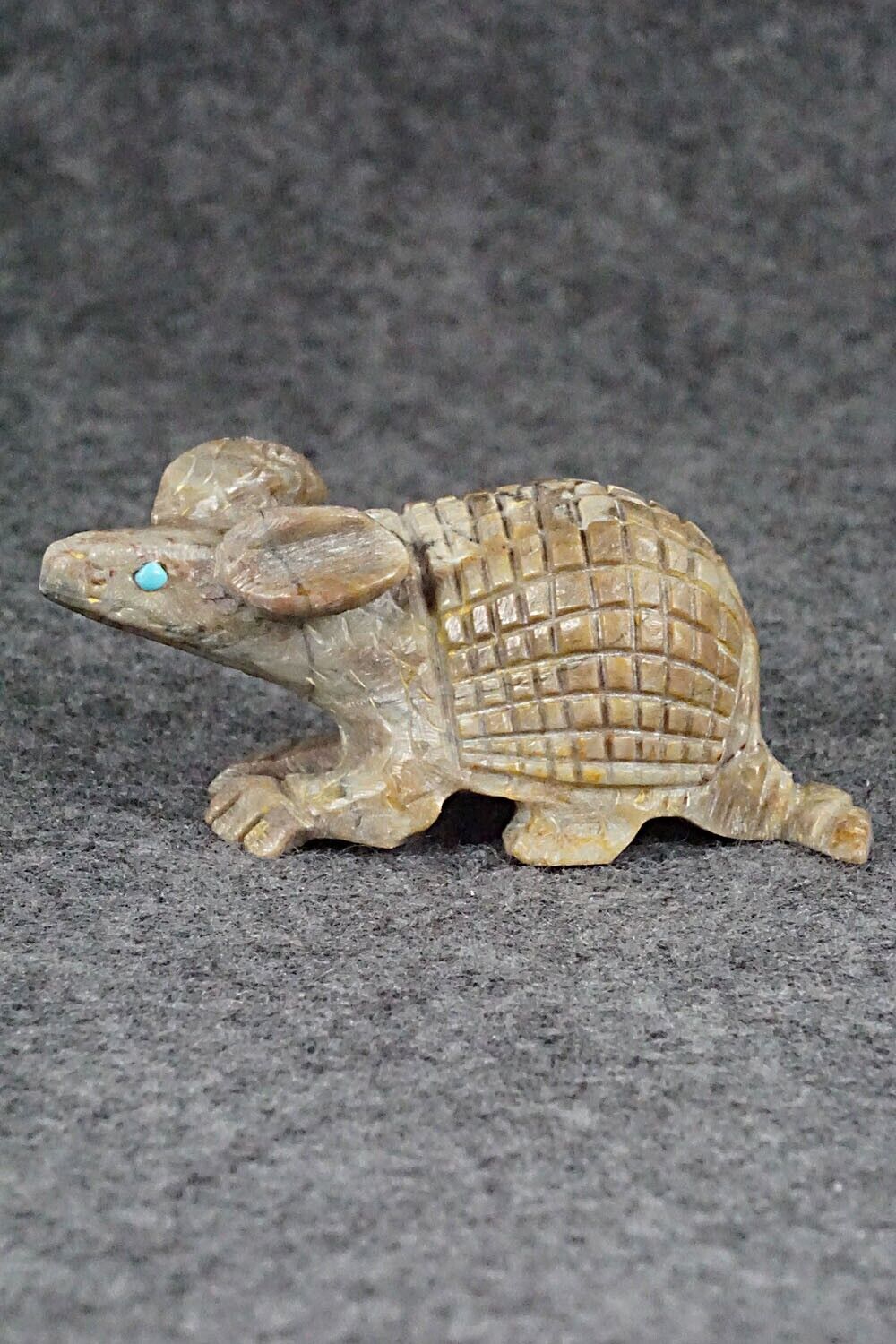Armadillo Zuni Fetish Carving - Dana Malani