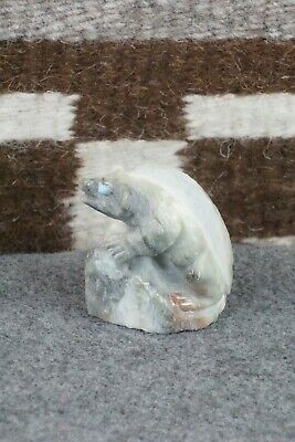 Badger Zuni Fetish Carving - Derrick Kaamasee