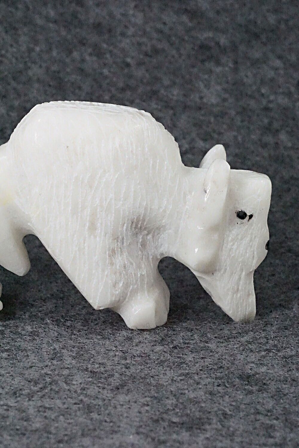 Buffalo Zuni Fetish Carving - Russell Shack
