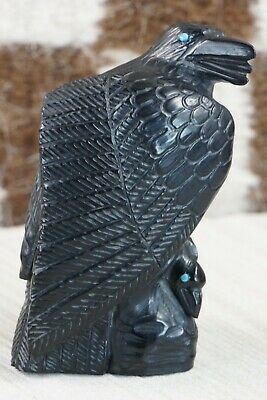 Crow Zuni Fetish Carving - Derrick Kaamasee