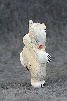 Bear Zuni Fetish Carving - Claudia Peina