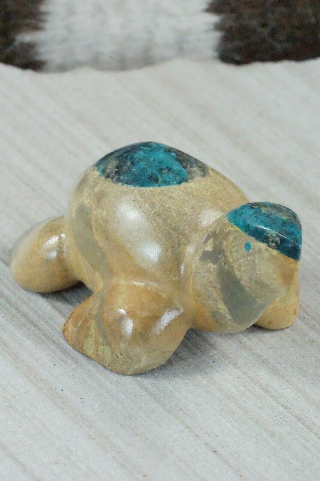 Turtle Zuni Fetish Carving - Enrike Leekya