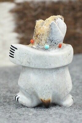 Bear Zuni Fetish Carving - Claudia Peina