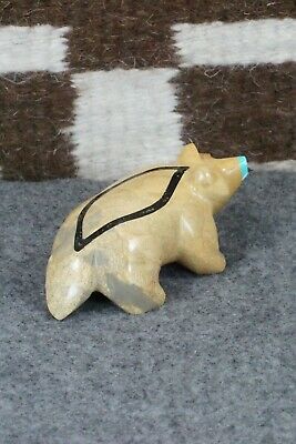 Badger Zuni Fetish Carving - Enrike Leekya