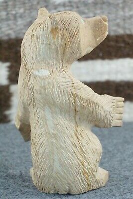 Bear Zuni Fetish Carving - Albert Eustace