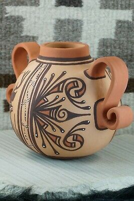 Zuni Pottery - Tonia Fontenelle