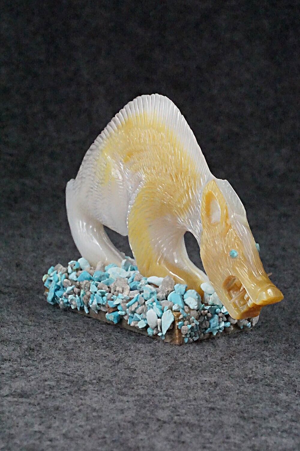 Wolf Zuni Fetish Carving - Randy Lucio