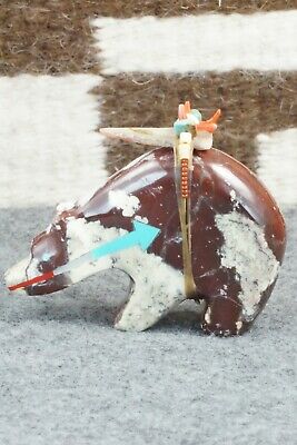 Bear Zuni Fetish Carving - Fernando Laiwakete