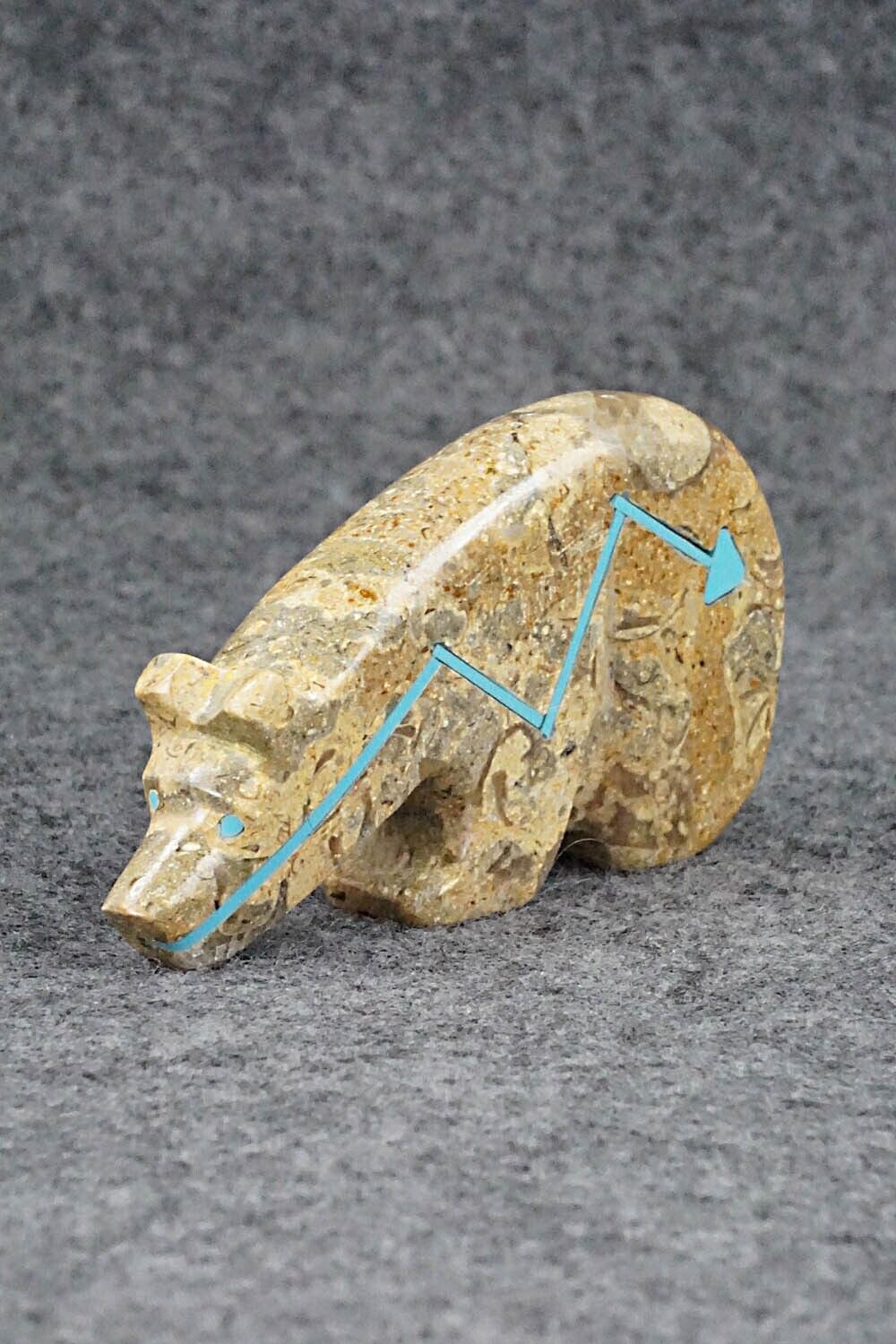 Bear Zuni Fetish Carving - Rodney Laiwakete