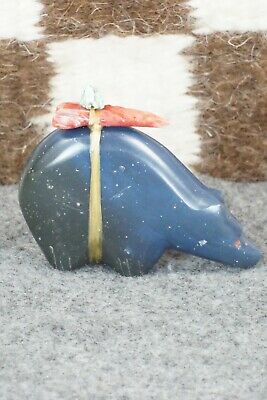 Bear Zuni Fetish Carving - Daphne Quam