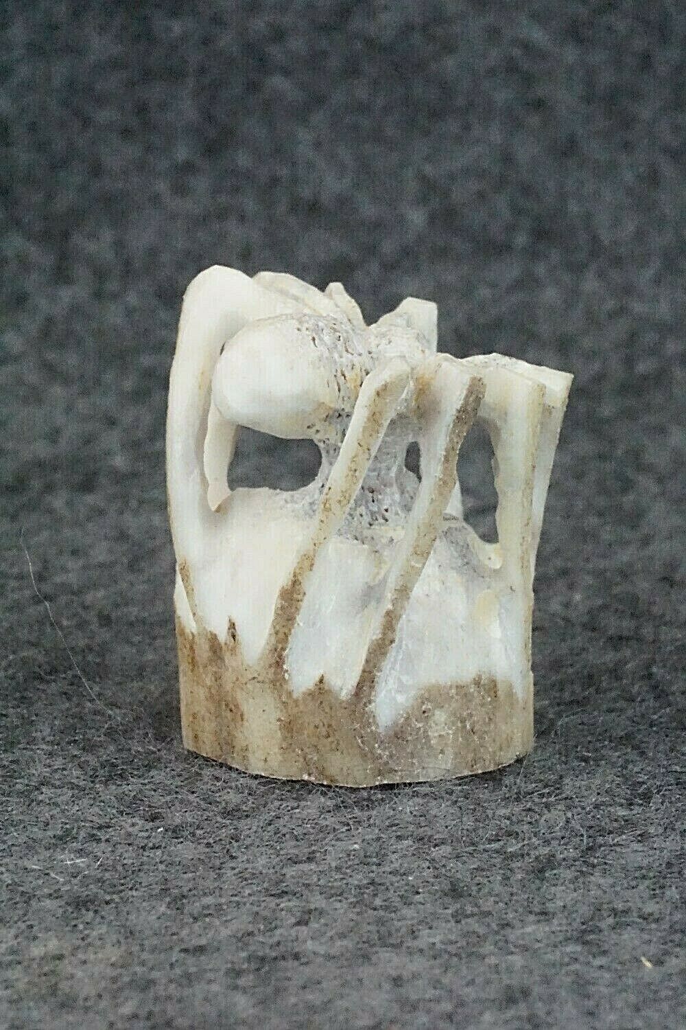 Spider Zuni Fetish Carving - Lewis Malie Jr.