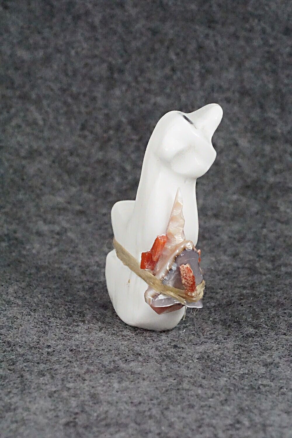 Bear Zuni Fetish Carving - Lance Deysee