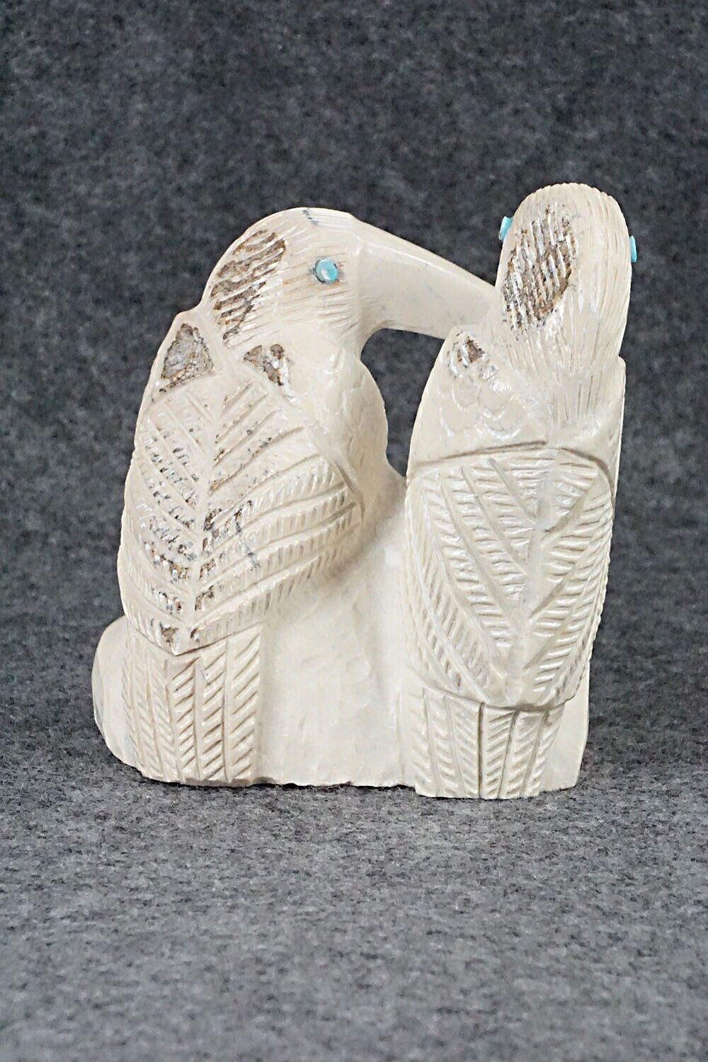 Hummingbird Zuni Fetish Carving - Carlton Kaamasee