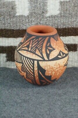 Zuni Pottery - Lorenda Cellicion