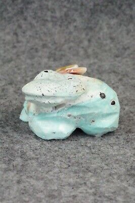 Frog Zuni Fetish Carving - Delvin Leekya