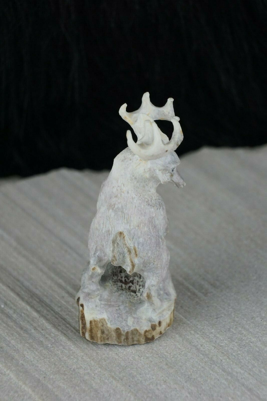 Deer Zuni Fetish Carving - Lewis Malie Jr. - High Lonesome Trading