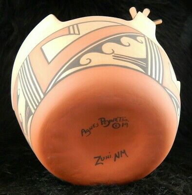Zuni Duck Pottery - Agnes Peynetsa - Zuni Handmade Pottery - Native American - High Lonesome Trading