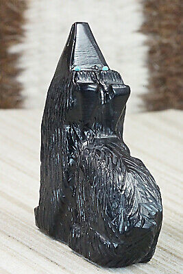 Wolf Zuni Fetish Carving - Mike Tucson
