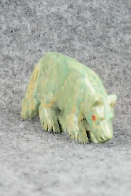 Wolf Zuni Fetish Carving - Andres Quandelacy