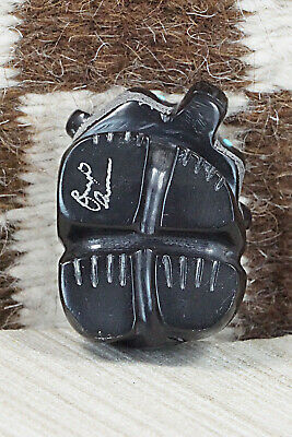 Bear Zuni Fetish Carving - Reynold Lunasee