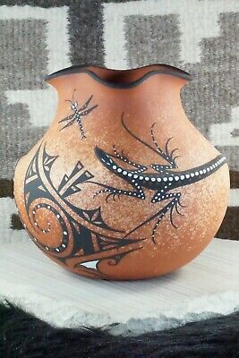 Zuni Pottery - Deldrick & Lorenda Cellicion