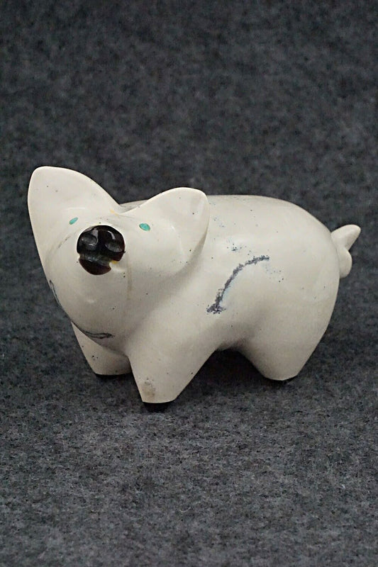 Pig Zuni Fetish Carving - Enrike Leekya