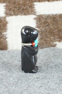 Otter Zuni Fetish Carving - Alex Tsethlikai