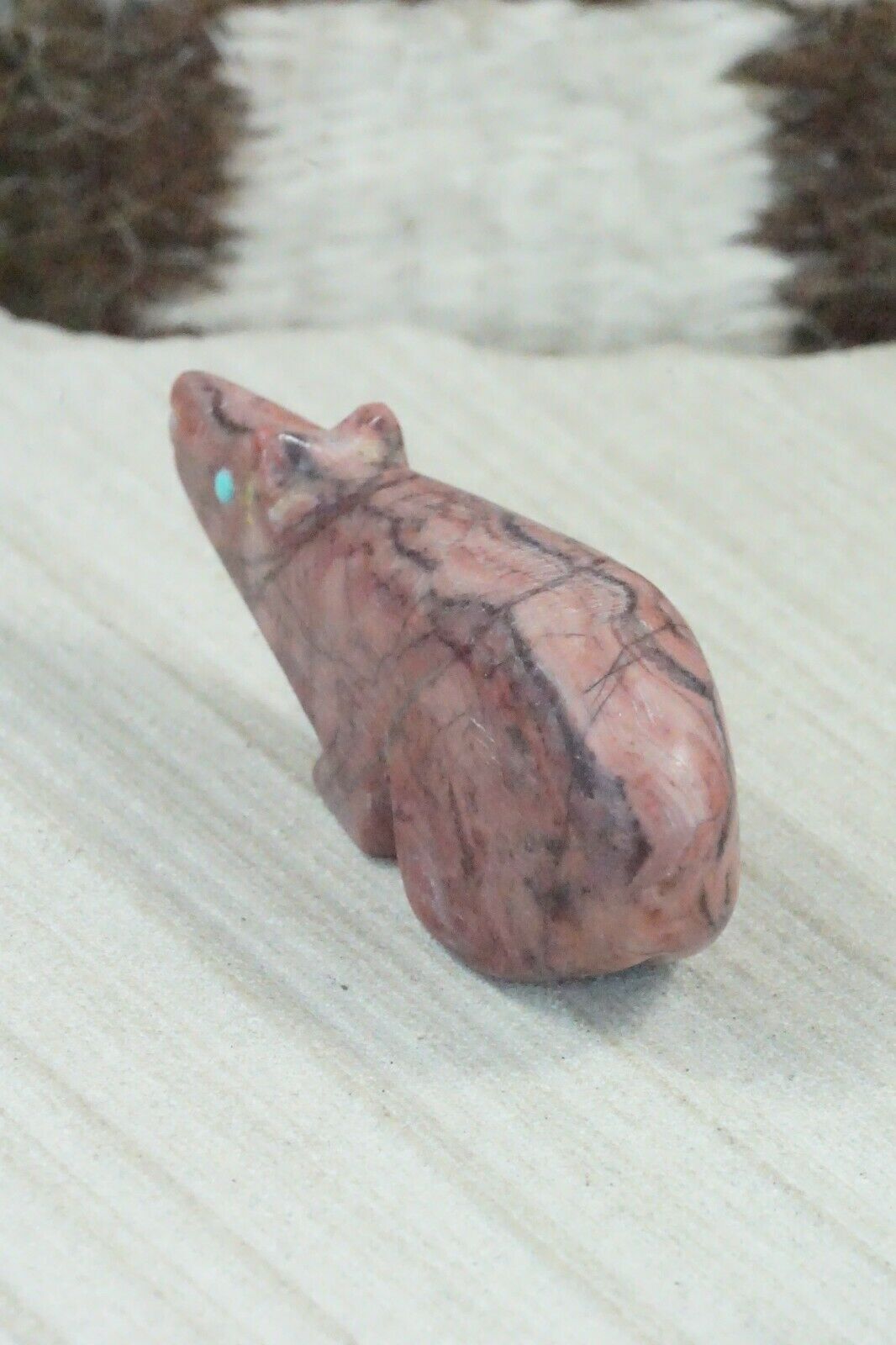 Bear Zuni Fetish Carving - Ronnie Lunasee