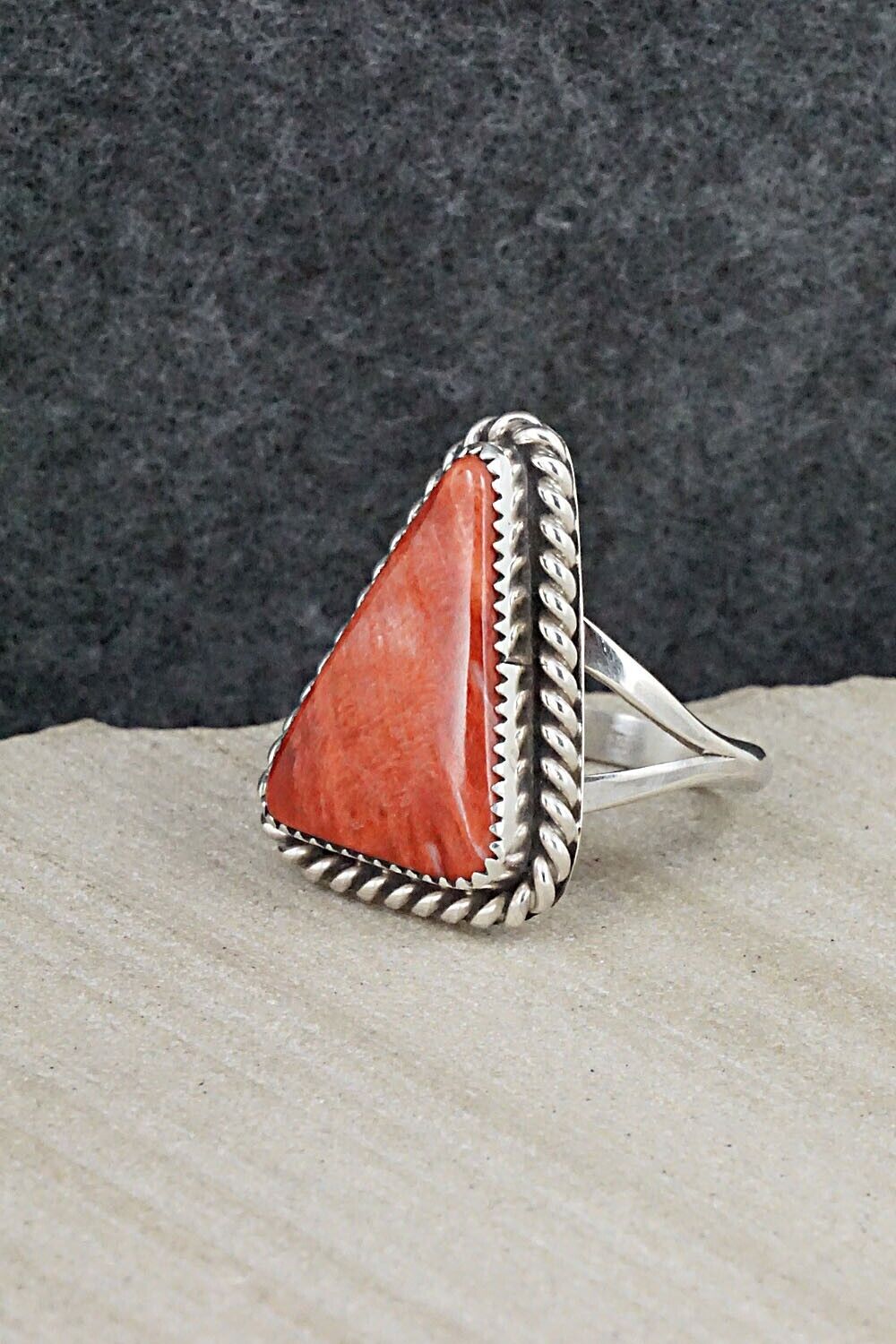Spiny Oyster & Sterling Silver Ring - Benjamin Martinez - Size 9.5
