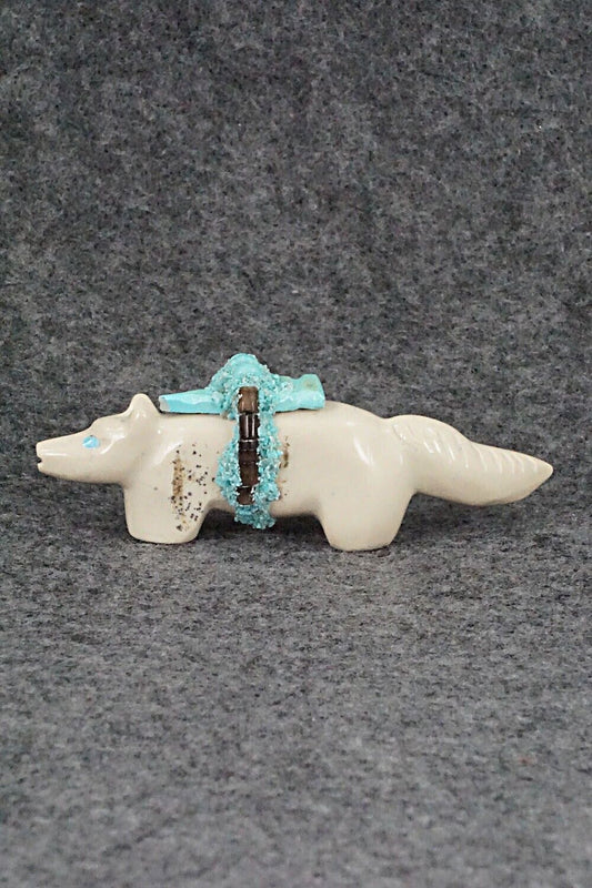 Wolf Zuni Fetish Carving - Marvelita Phillips